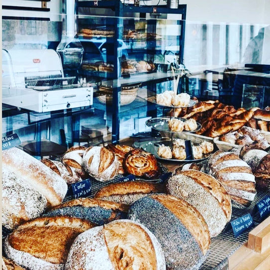 Petits espaces, grandes saveurs - l'impact des boulangeries de quartier sur la culture alimentaire urbaine